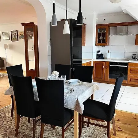 Penthouse In The Old Citycenter コウォブジェク